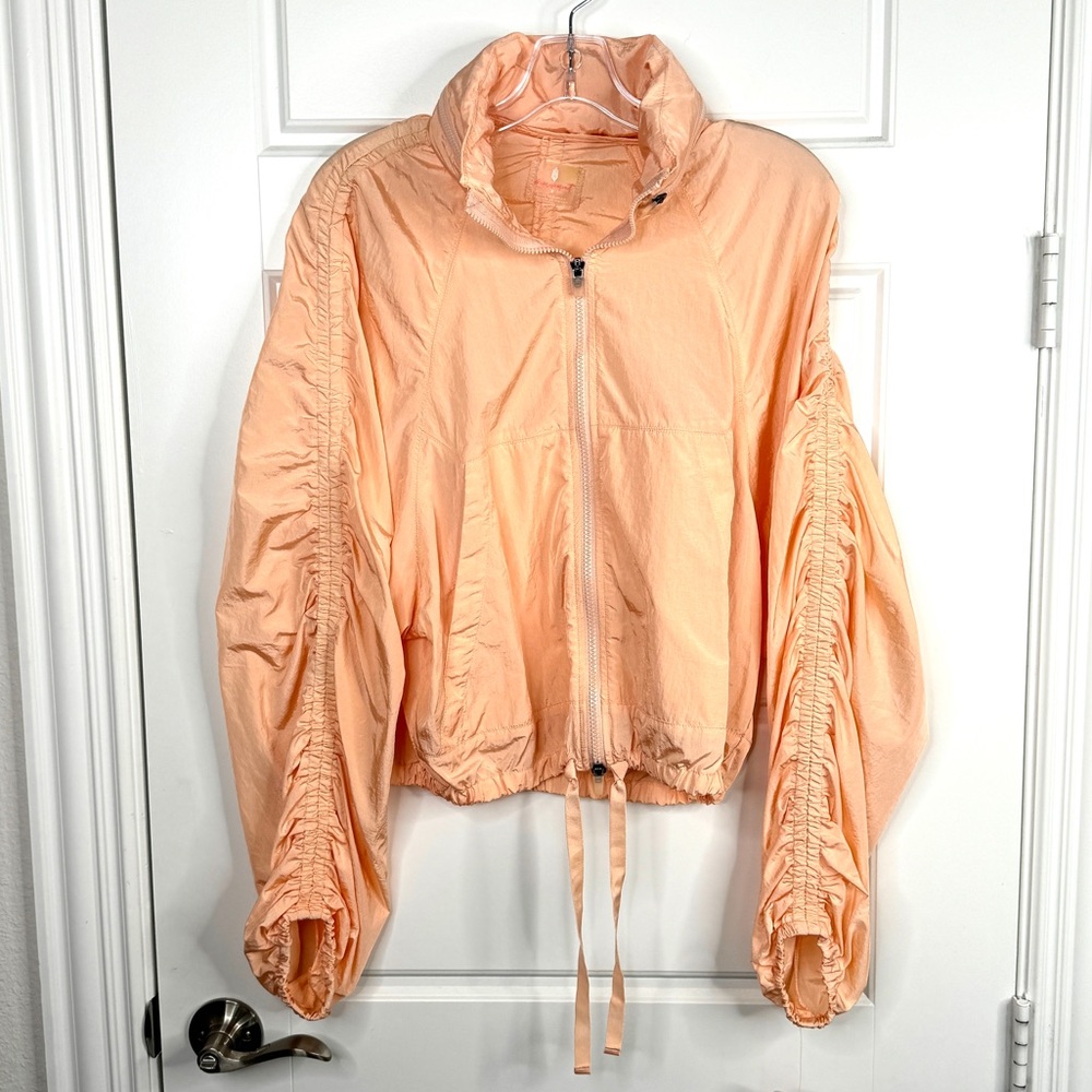 FREE PEOPLE FP Movement NEW Way Home Packable Jacket NEW Size S Peaches